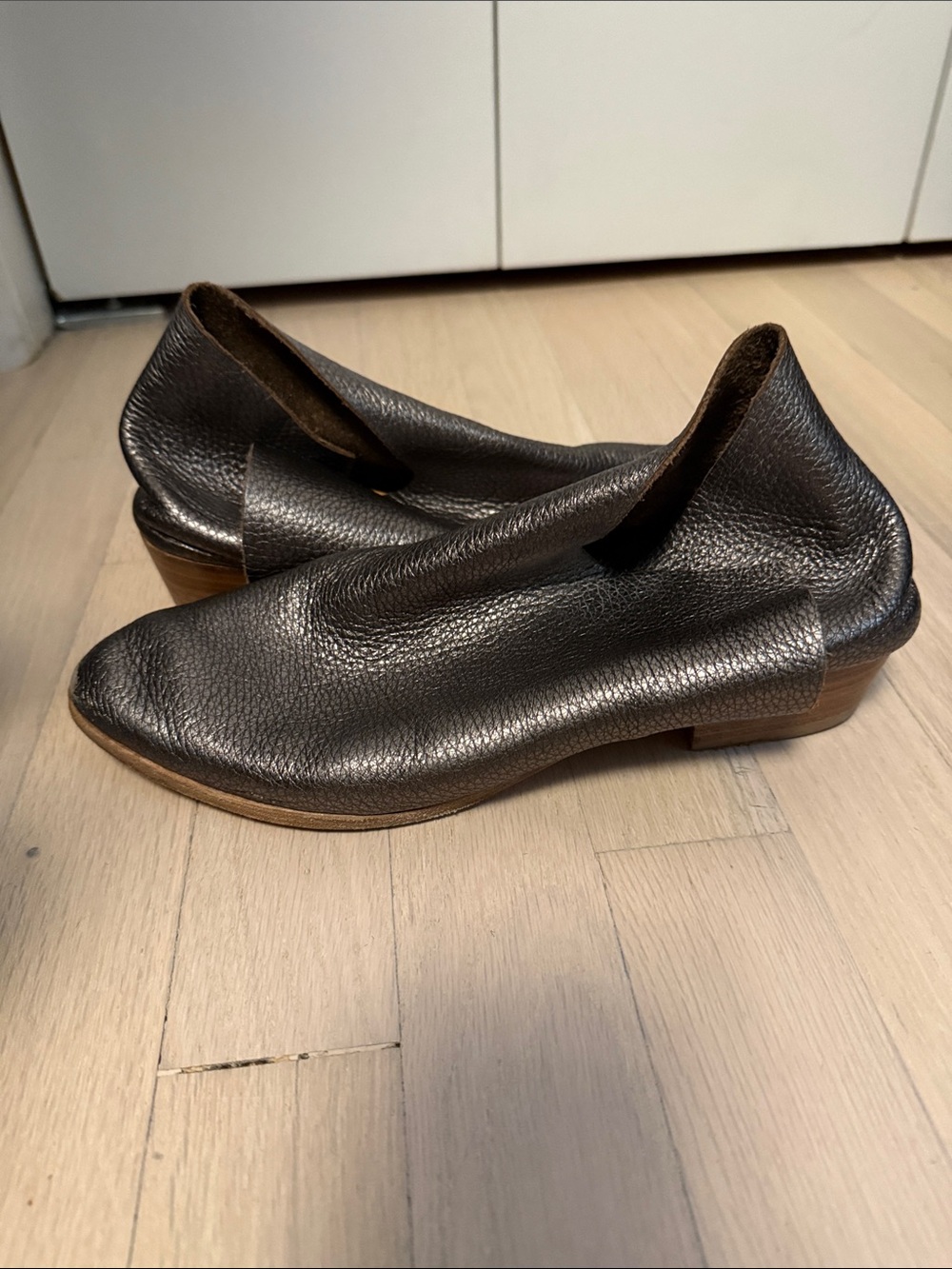 Sevilla Smith Women’s Gunmetal Gray Metallic Leather Slip-On Shoe Boots 39 - Picture 5 of 9